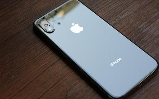  iPhone电池换不换？网友们都吵翻天了！