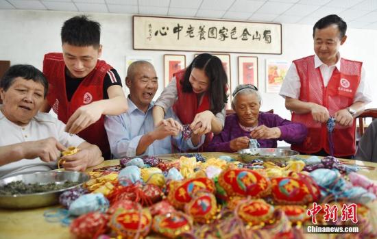 白皮书：中国老年人的权益保障机制得到逐步健全