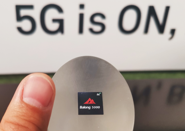 5G+折叠屏手机：华为5G之芯巴龙5000是如何炼成的？