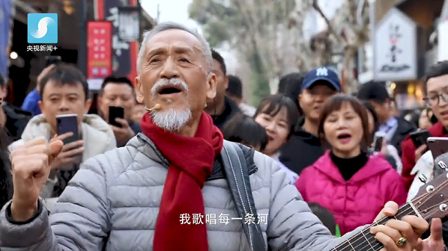 共情高歌《我和我的祖国》:青春中国的最炫唱响