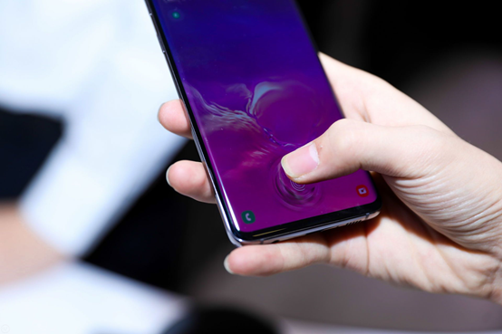 三星 Galaxy S10系列告诉你 为何三星总是行业领先