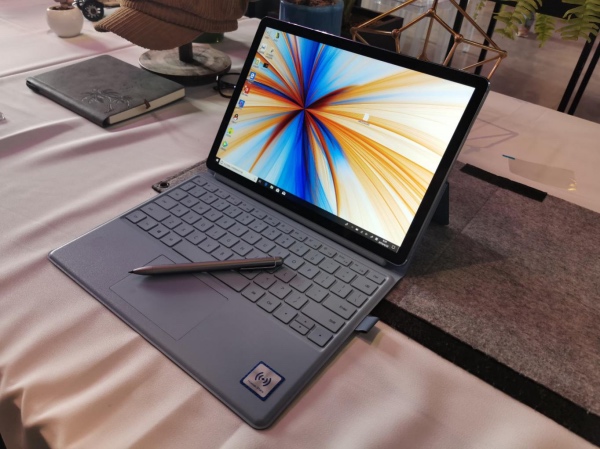 全新HUAWEI MateBook E体验：全连接笔记本化身移动办公新刚需