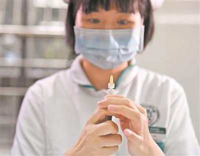中国四价流感疫苗自主产量翻一番 可防四种病毒株