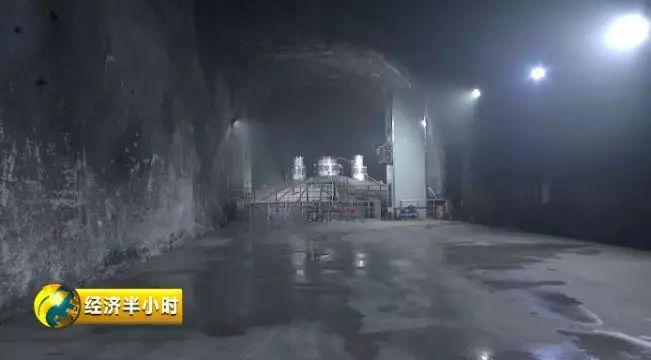 2400 米的地下，有个世界上最深的地下实验室！研究的是…