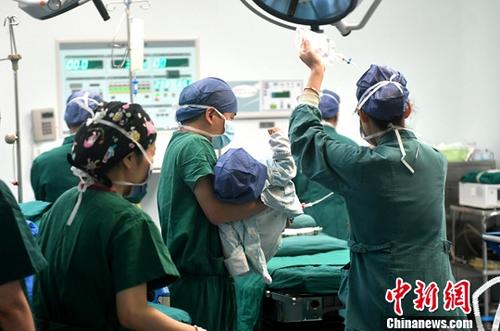 卫健委：截至2018年底全国注册护士总数超400万