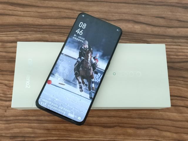 OPPO Reno2简评：外观惊艳 拍照出色