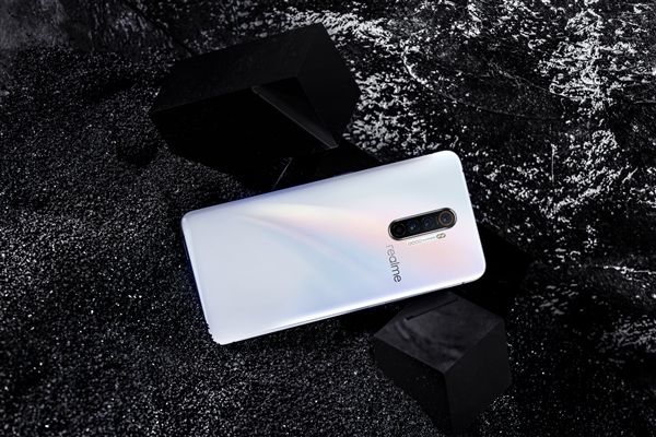 realme X2 Pro卖1999元？产品总监回应