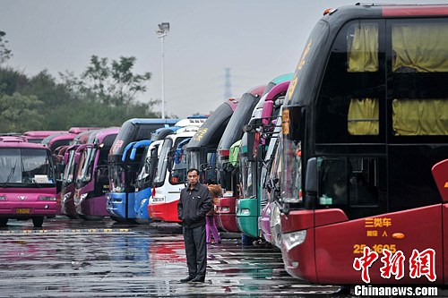 两部门：6岁以下儿童可免费乘客运班车 儿童乘车优惠可看年龄