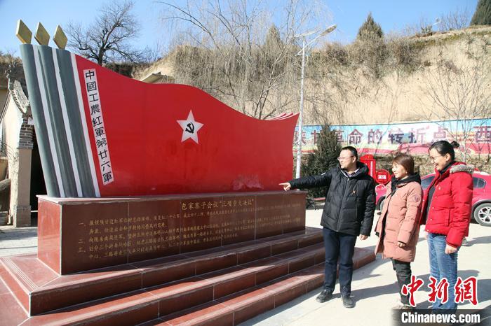 甘肃扶贫干部4年帮扶：从甘南藏区到黄土高原助贫瘠乡村科技致富