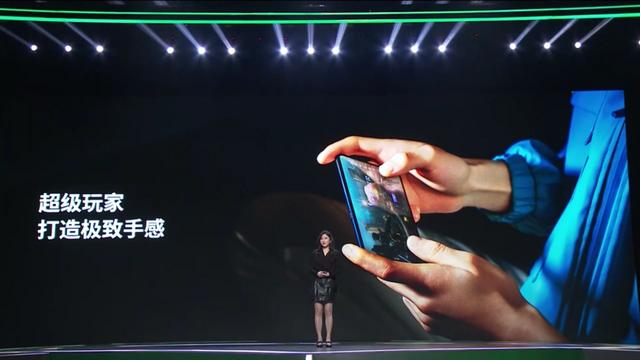 OPPO发布专业电竞手机OPPO Ace2 65W超级闪充骁龙865游戏神器