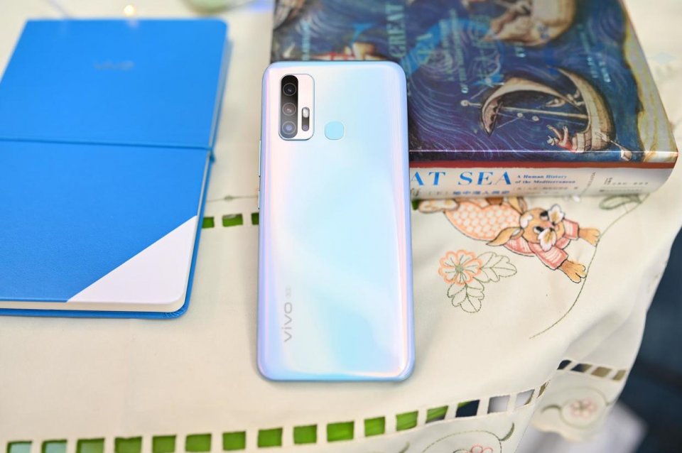 大电量的游戏怪兽，中端游戏5G玩家vivo Z6体验