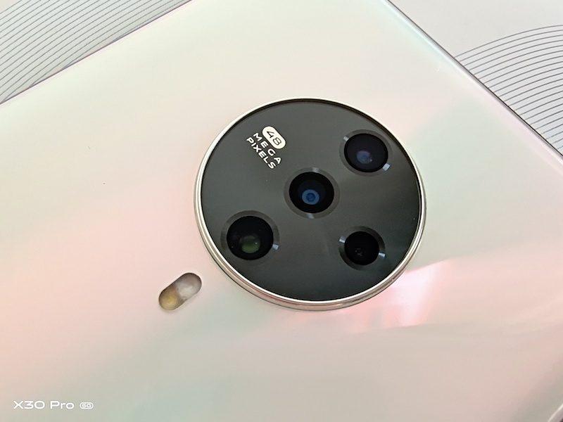 vivo S6体验：媲美X30 Pro，拍照新姿势你解锁了吗？