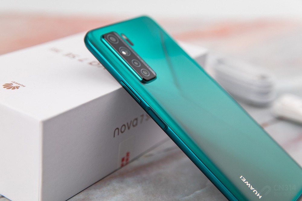 华为nova7 SE 5G手机整机评测 2500价位市场能有它的一席之地吗？