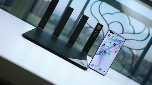 Wi-Fi 6 + 加持，华为路由 AX3 Pro 数据传输速度更快