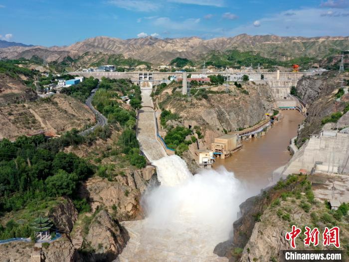 刘家峡水库转入防洪运用：持续 “泄洪”减压