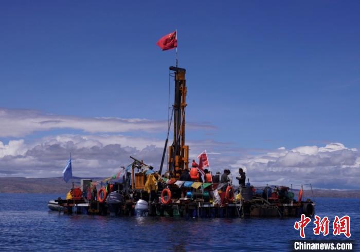 144.79米！中国科学家成功获取迄今最长青藏高原湖泊岩芯