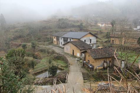 交通“短板”变幸福“潜力板” 习近平布局畅通农村“大动脉”