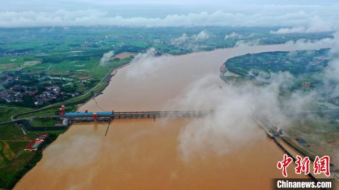 强降雨已致江西8万人受灾直接经济损失1.1亿元