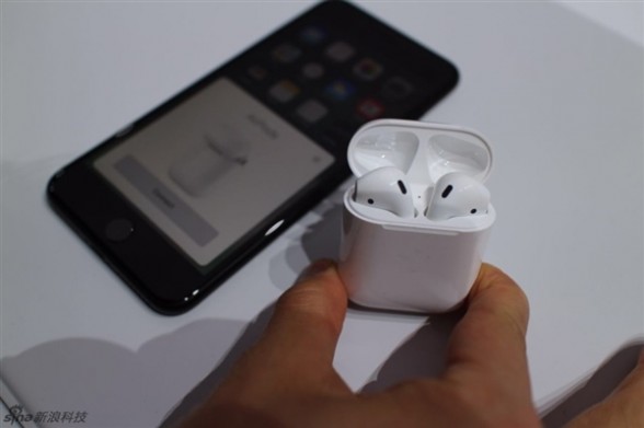 iPhone 7必买 1288元苹果无线耳机AirPods图赏