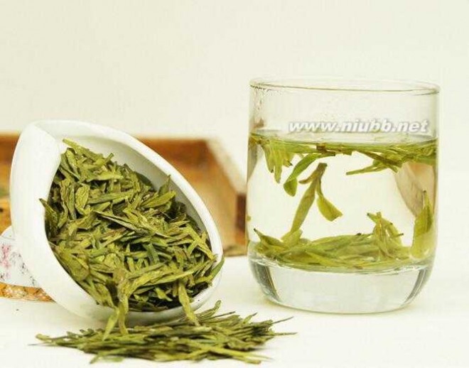 喝绿茶有什么作用 平时喝绿茶有什么好处和坏处 什么时候喝绿茶好