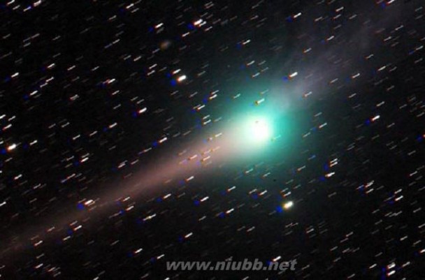神奇的彗星，它的尾巴竟是这样摇摆的！_鹿林彗星