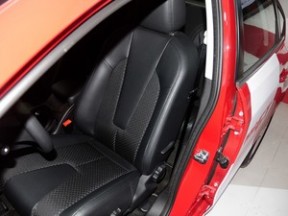 上汽集团 MG GT 2015款 1.4TGI 自动豪华版