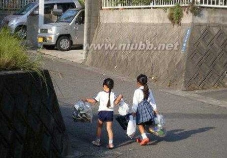 两个小孩 日本妈妈：两个孩子，只买一个冰激凌