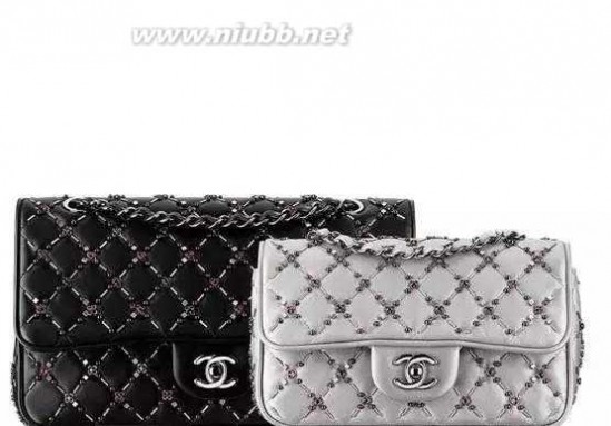 chanel Chanel 秋冬发售64个新款手袋，圈钱无数