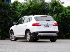 华晨中华 中华V5 2012款 1.5T 自动两驱豪华型