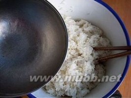 米酒 自制糯米酒的做法,自制糯米酒怎么做好吃,自制糯米酒的家常做法