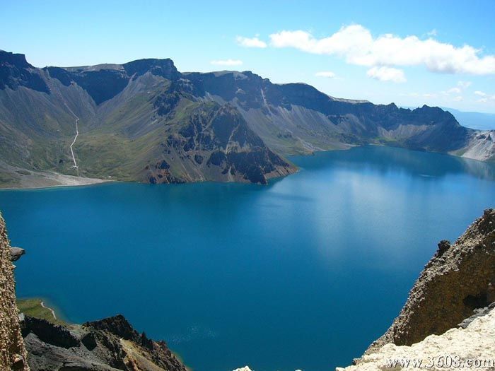 新疆天山天池图片
