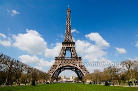埃菲尔铁塔（法国巴黎）的现代造价是多少？_法国巴黎埃菲尔铁塔