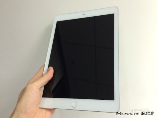 iPad 6再露真容：让人抓狂的屏幕！