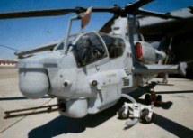 海军陆战队员1 美海军陆战队首次部署UH-1Y直升机