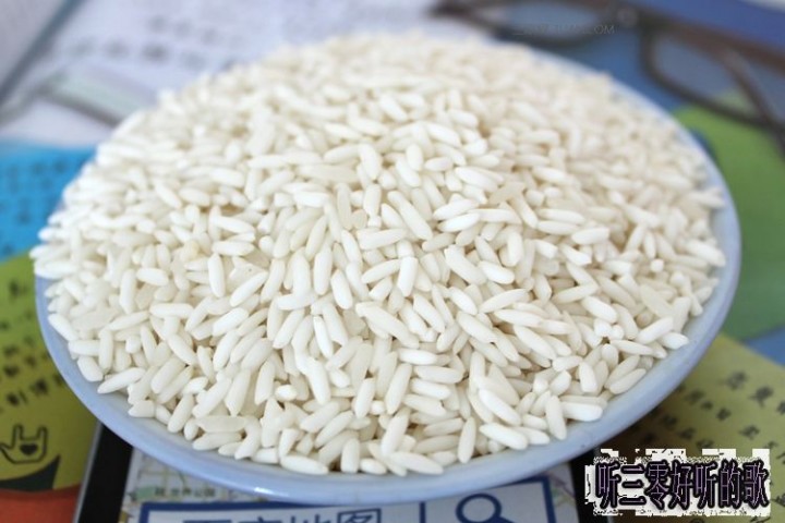 江米粽子的做法 包粽子的糯米要泡多久