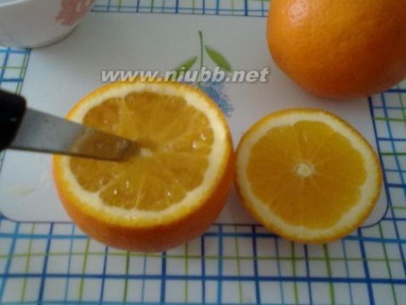 盐蒸橙子 盐蒸橙子的做法，盐蒸橙子怎么做好吃，盐蒸橙子的家常做法