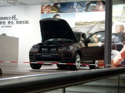 新动力/新外观 2011款宝马X5将亮相车展 61阅读
