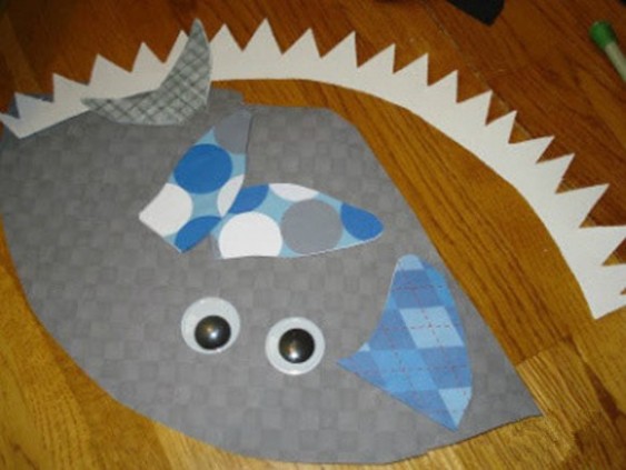 可爱的儿童鲨鱼帽手工制作