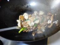 草菇的做法 草菇肉片的做法，草菇肉片怎么做好吃，草菇肉片的家常做法