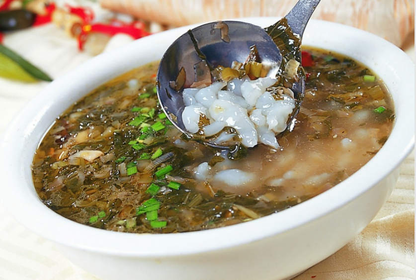 酸菜疙瘩汤 酸菜土豆疙瘩汤的做法_酸菜疙瘩汤的家常做法