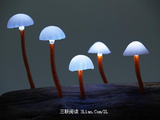  日本设计师 Yukio Takano 设计的蘑菇灯