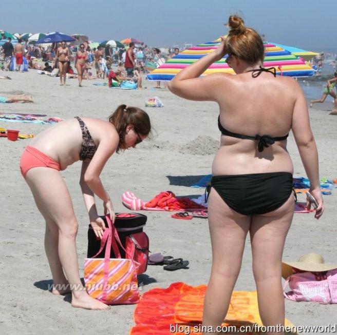 美国海滩比基尼美女（9）--洋美眉的翘PP