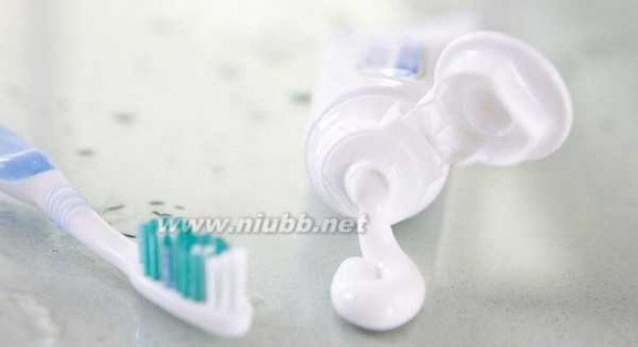 电动牙刷 牙膏 中企盟：2015十大牙膏-牙刷品牌排行榜发布