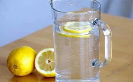 喝柠檬水的功效有哪些