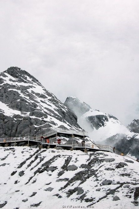 玉龙雪山图片