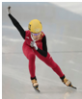 索契冬奥会中国首金 （2014•白银）中国选手李坚柔在索契冬奥会短道速滑女子500米决赛中为中国体育代表团获得本届冬奥会首金，如图所示为她在冰场上滑行的情境，回答下列问题：