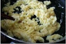 洋葱炒鸡蛋 洋葱炒蛋的做法，洋葱炒蛋怎么做，洋葱炒蛋的家常做法