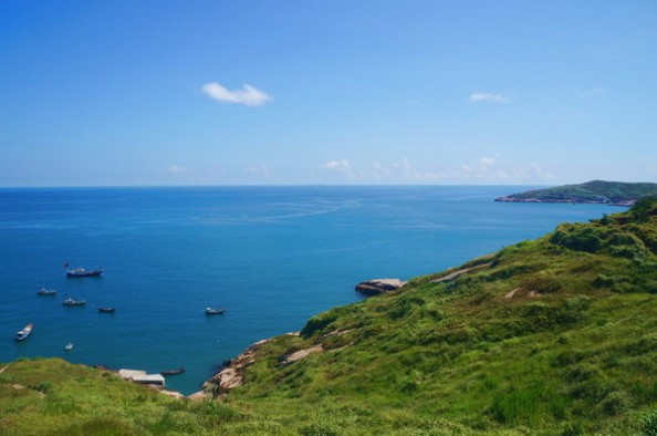  舟山东极岛 浙江舟山东极岛3日游——透蓝的海，雾绕的山，撒欢的人(游记)