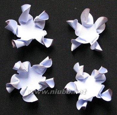 教你优雅的卡纸折纸花制作方法DIY教程_卡纸手工制作花