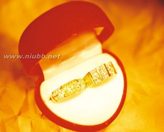 情侣黄金戒指 黄金戒指款式，黄金情侣戒指款式